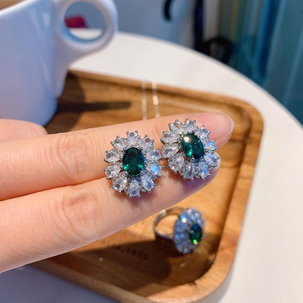 Jewelry Set Simulation Emerald Micro-Inlaid Pendant Earrings Three-Piece Set