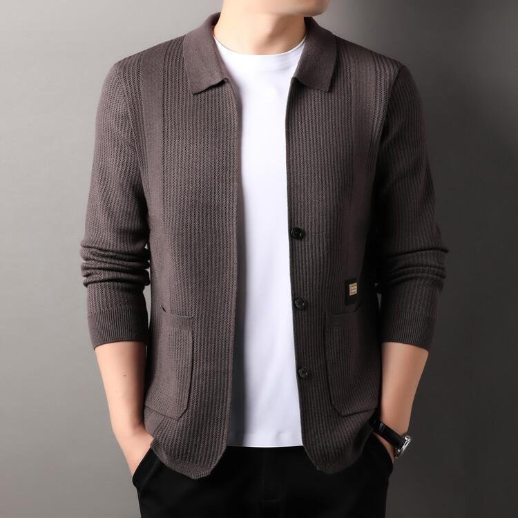Мужской осенне-зимний европейский кардиган из трикотажа высокого класса с воротником-стойкой на пуговицах однотонный деловой повседневный свитер-пальто M кофейный 3490₽