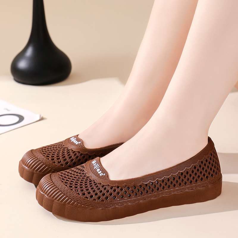 

Летние женские туфли с отверстиями, уличная обувь, полые дышащие пластиковые тапочки, нескользящие плоские туфли медсестры, сандалии для беременных женщин и матерей 35