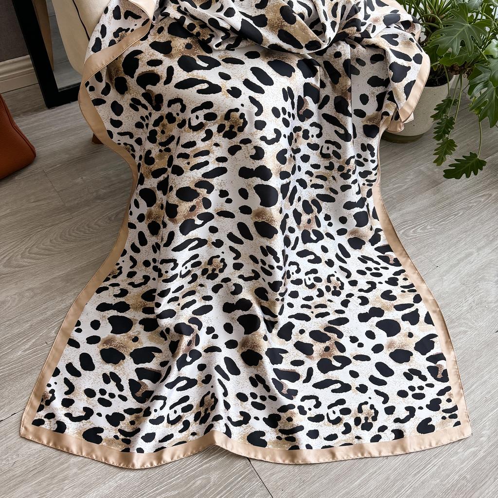 Simulated Silk Printed Scarf For Women'S Autumn And Winter Warmth Scarf Fashionable And Fashionable Foreign Style Shawl