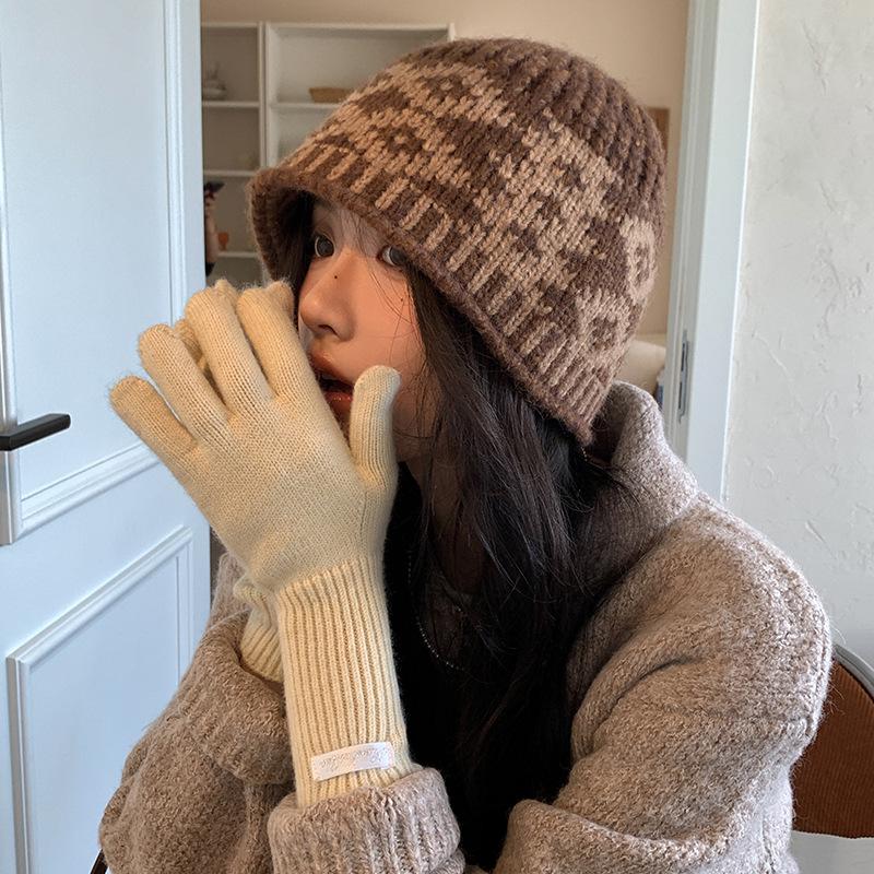 Unisex Retro Argyle Knit Beanie - Warm, Color Block Wool Hat for Big Head Sizes, Perfect for Fall and Winter