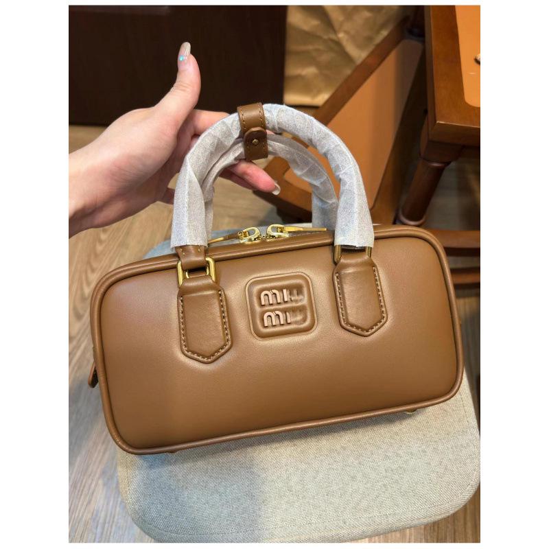 Stylish High-Grade PU Leather Makeup & Toiletry Travel Bag with Large Capacity