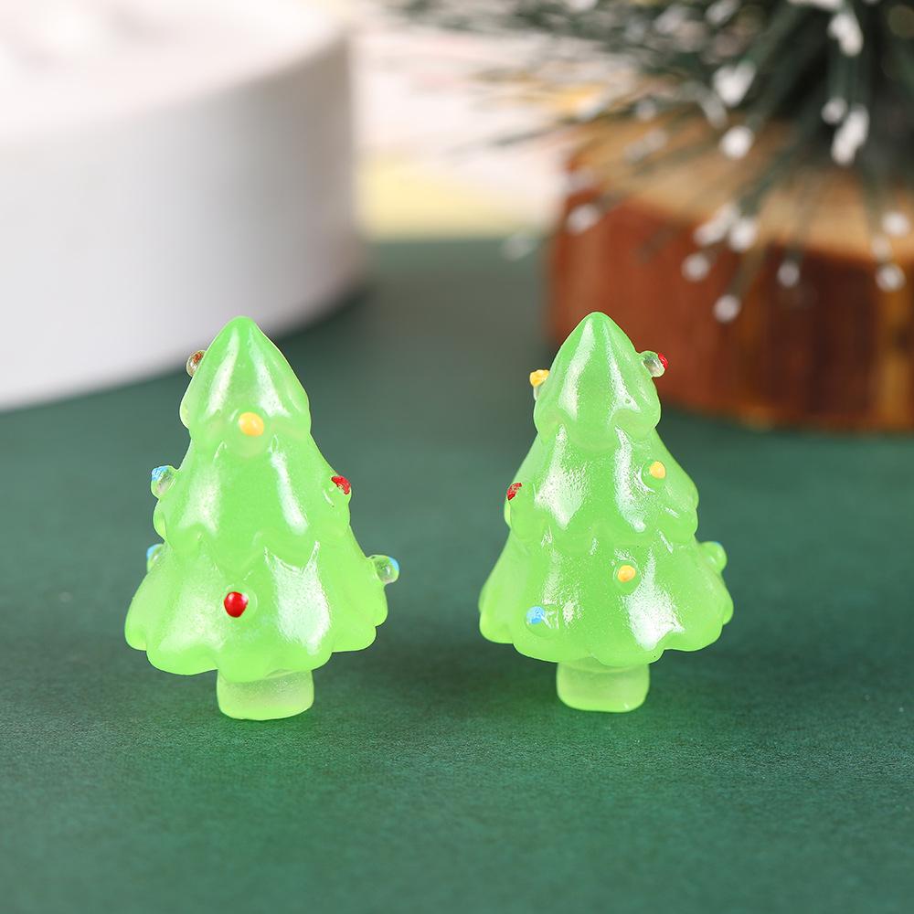Creative Cartoon Mini Christmas Tree Ornaments: Cute Resin Snow Tree Crafts for Desktop Decoration