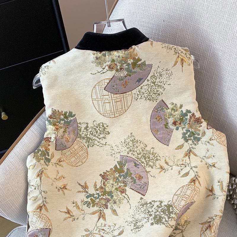 Retro Frog Button Jacquard Embroidery Vest for Middle-Aged Women - Spring/Autumn Styles