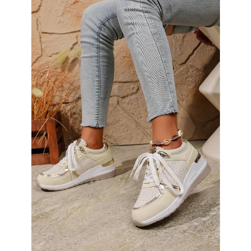 Women's Large Size Spring Fall Retro Flat Wedge Athletic Casual Shoes.