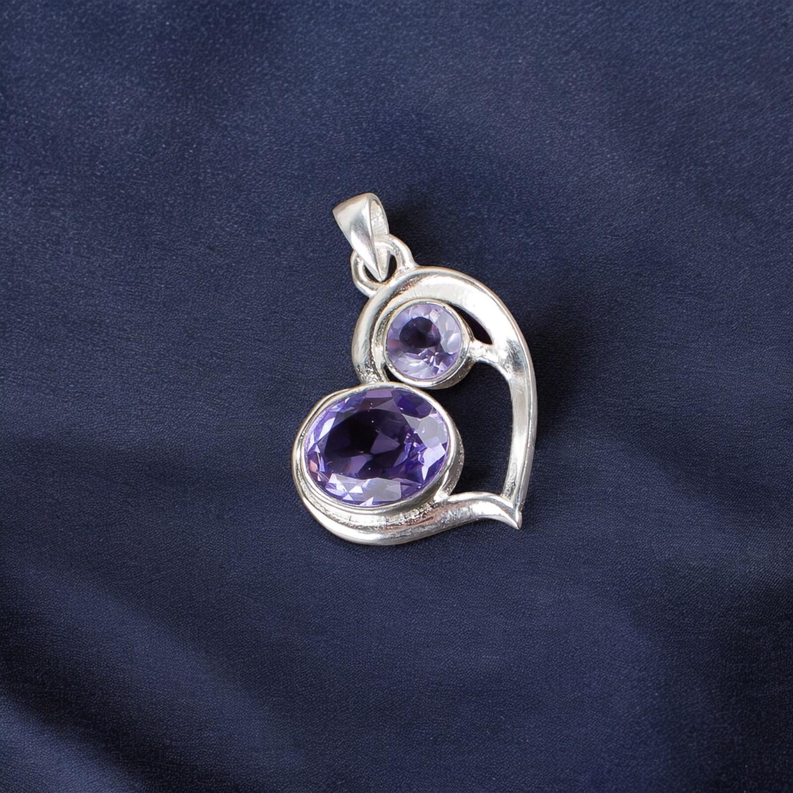 

Natural Iolite Gemstone 925 Sterling Silver Jewelry Pendant For Christmas Gift CP-3-7