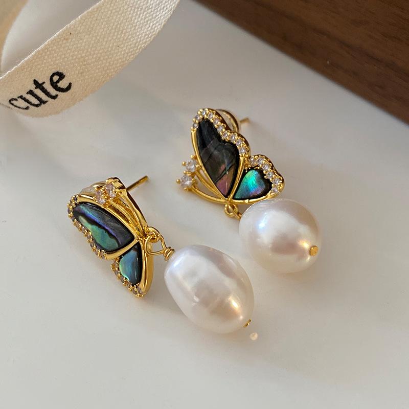 

Серьги-гвоздики из натурального жемчуга Symphony Sea Shell Butterfly High Sense French Retro Light Luxury Temperament для женщин золотой