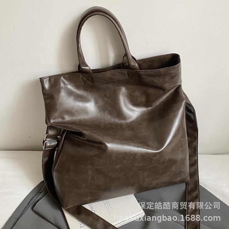 Large-capacity Bag Women's Autumn and Winter Versatile 2025 New Casual Messenger Bag Texture Portable Work Commuter Tote Bag