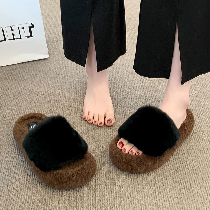 Popular Mao Mao slippers women's winter wear 2025 new European high-end thick-bottomed plush cotton slippers women