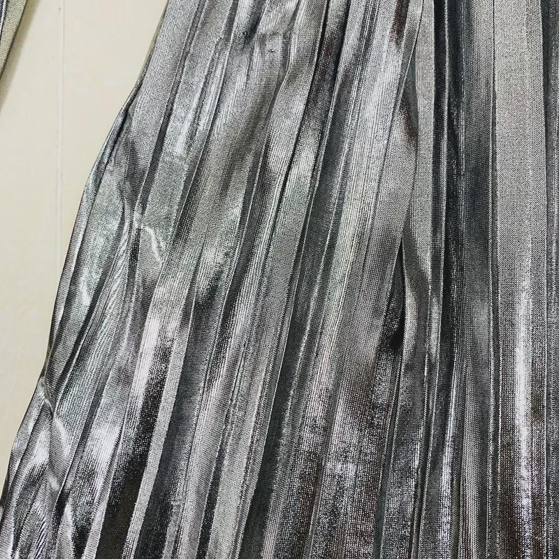 Auf Lager 2025 Celebrity Collection: Glänzendes Mini-Abendkleid mit plissiertem Rock und Bindegürtel