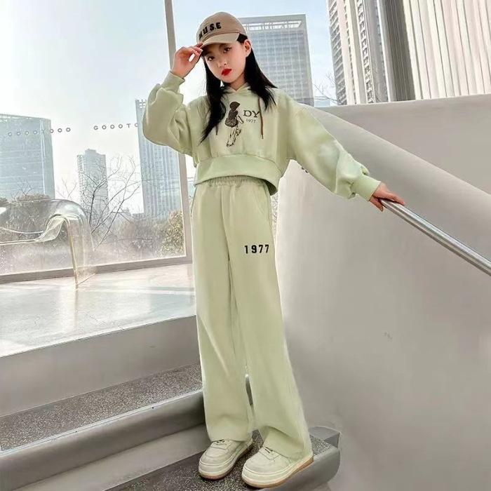 Conjunto de duas peças de moletom curto com capuz e calças de moletom para meninas, moderno, com estampa de letras, para primavera e outono