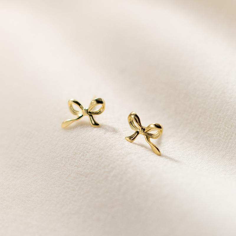 925 Silber Nadeln Gold Farbe Einfach Klein Schmetterling Steckerohrringe für Damen Hypoallergen Tägliches Tragen Ohr Mädchen Piercing Geschenke