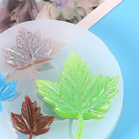 Cake Mold Eco-friendly Easy to Demold Silicone Maple Leaf Cake Tray Mold for Home