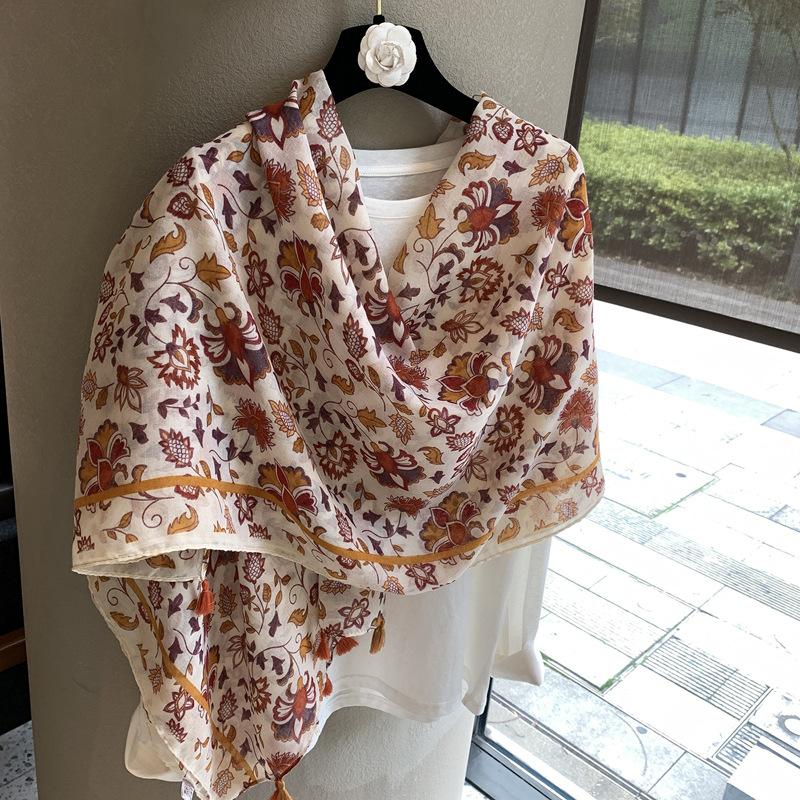 Printed Scarf Women'S Spring Summer Sun Protection Maple Leaf Long Yarn Scarf Travel Photo Silk Scarf Air Conditioner Outside The Room Shawl