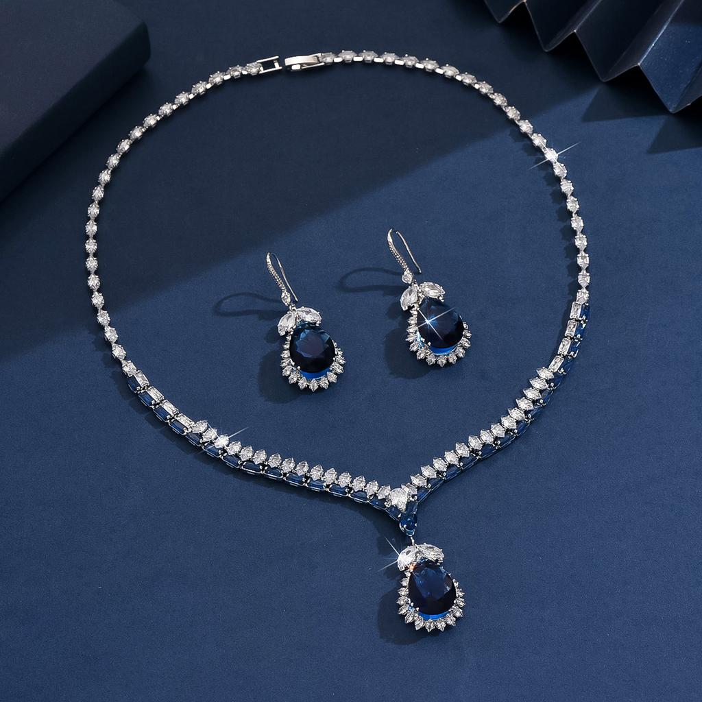 3-teiliges Damenmode Zirkon Wassertropfen Halskette Ohrringe Zirkon Set mit Designgefühl Geeignet für Hochzeit, Party, Festival Geschenk