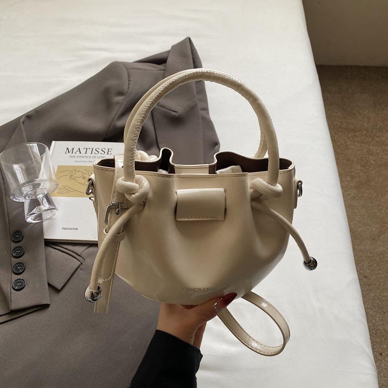 

Ручная простая сумка-ведро женская новая модная универсальная сумка через плечо высококлассная повседневная женская сумка бежевый