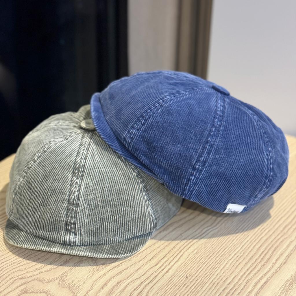 Distressed Corduroy Peaked Cap for Women In Autumn and Winter Face Showing Small Flip Up Forward Hat Fashionable and Versatile Beret for Men