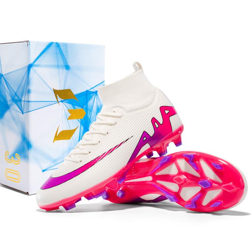 Pei trains a high-top football shoe with broken European Cup Mba spikes, competition shoes 2025 spikes, and the price is excellent.