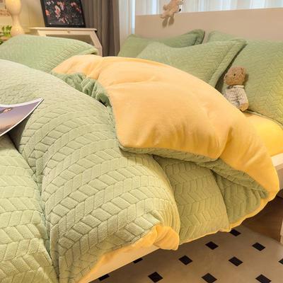 2025 New Style Thickened Coral Fleece Velvet Bed Set: Winter Warm 4-Piece with Flannel Duvet Cover and Bed Sheet.