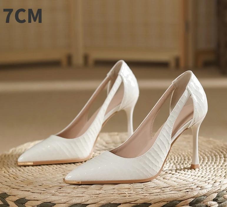Fashion Women's High-heeled New with Stone Patterned Patent Leather Heels Women Pointed Toes Solid Color Widened Versized Womens Shoes