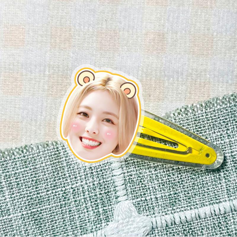 ITZY Yeji & Yuna Star Acrylic Hair Clips - Concert Support Accessories