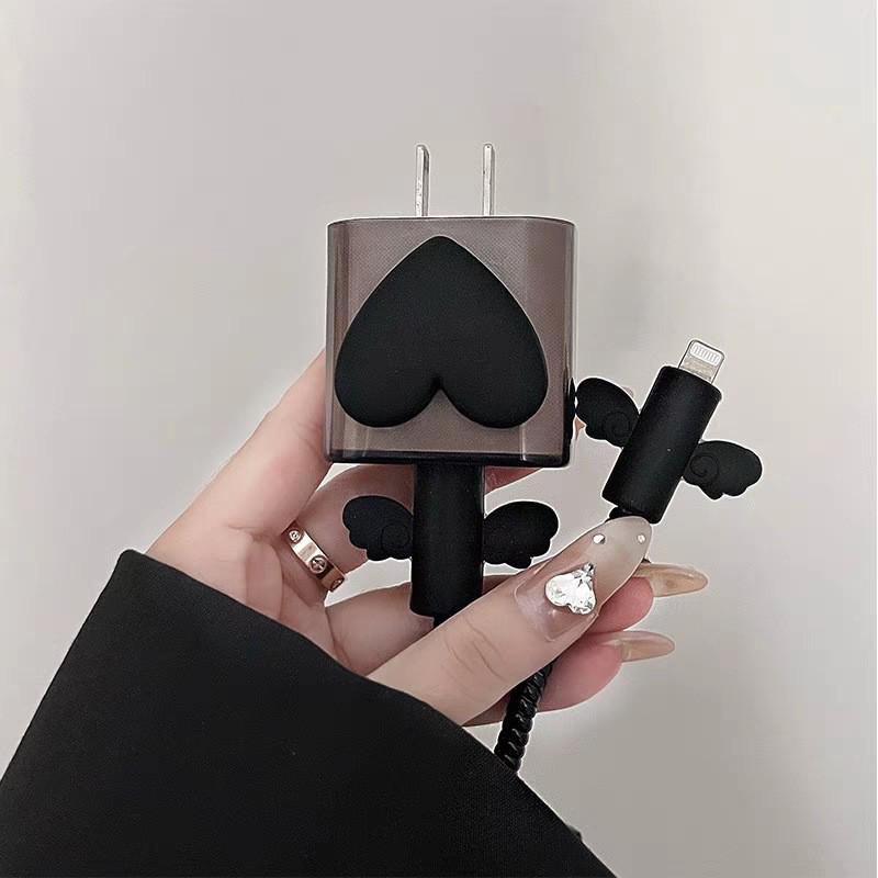 Spade Heart Apple Charger Cable & Protective Cover Set (18W-20W, Anti-Fall)