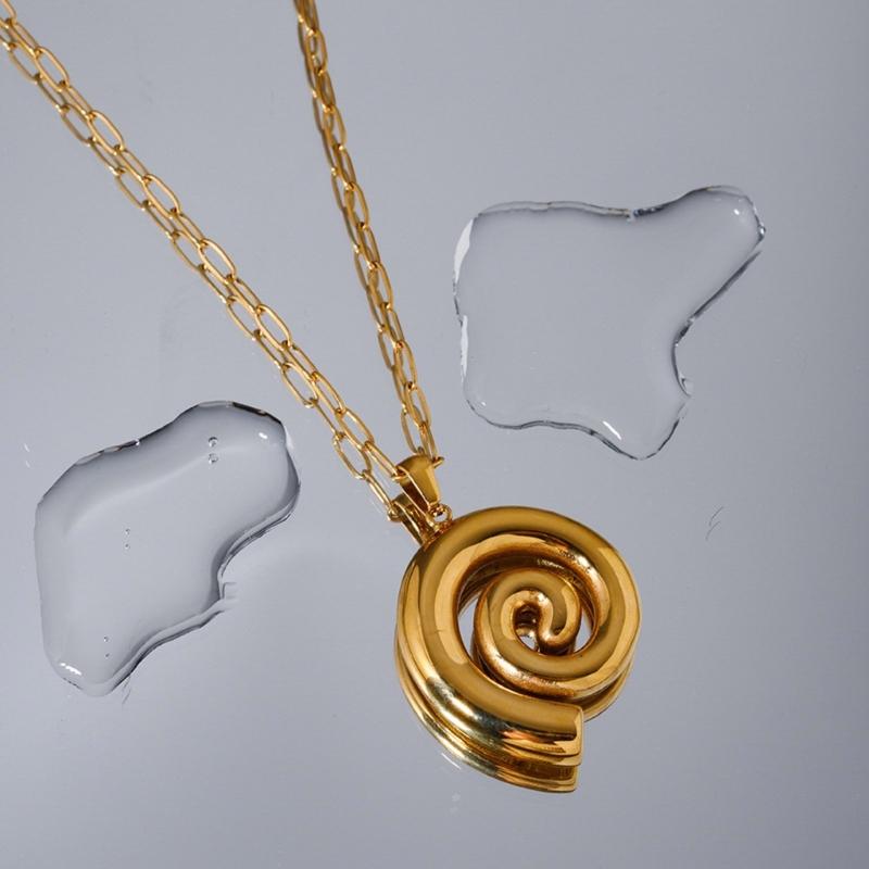 Bohemian Beach Jewelry Spirals Conch Pendant Necklace for Women Waterproof Stainless Steel Trendy Gift