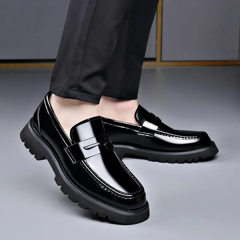 Fashion Designer New Thick Sole Bright Surface Breathable Men's Loafers Fashion Thick Sole British Style Business Leather Man Shoes