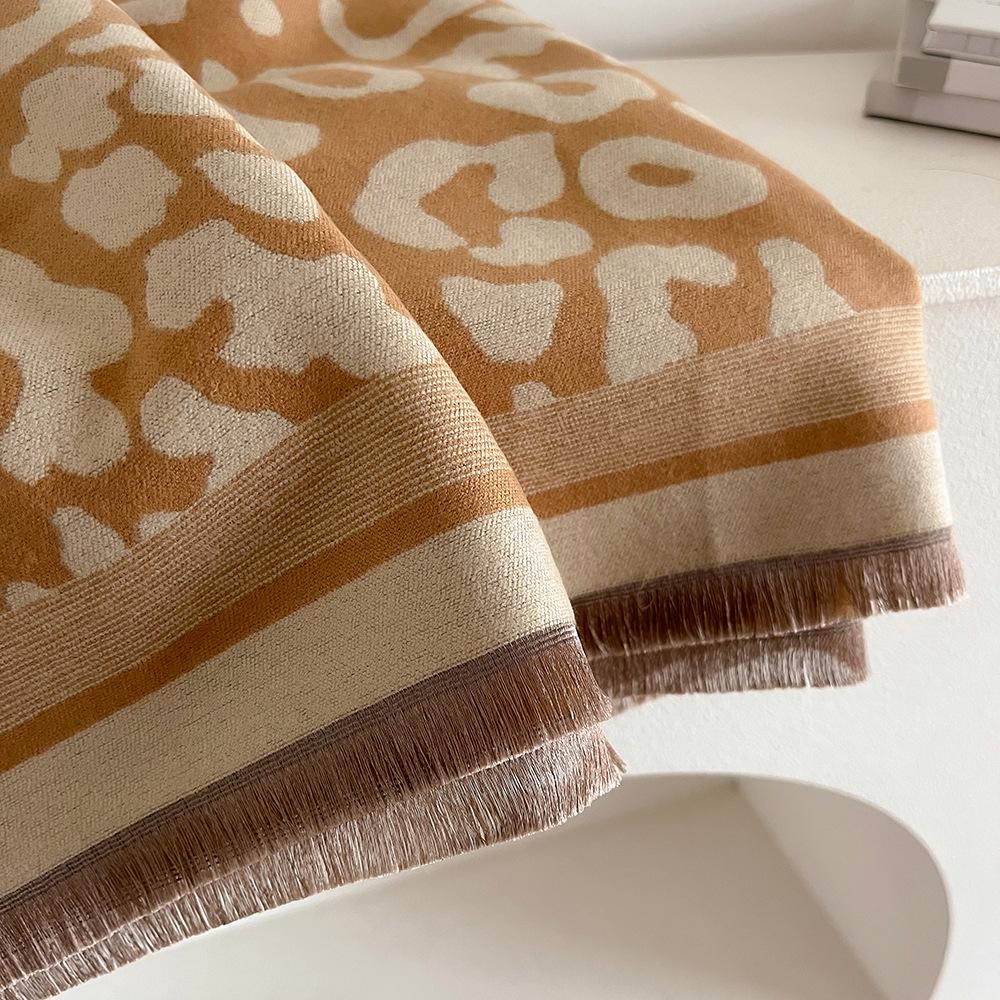 Jacquard leopard print black imitation cashmere scarf women's office air-conditioned room thickened warm long trendy scarf
