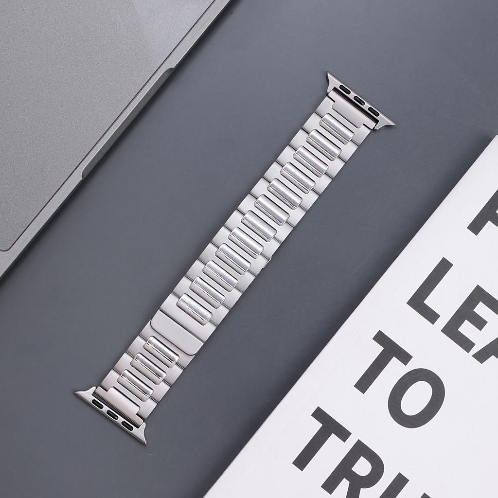 Suitable for Apple Watch Strap New Steel Strap Metal Chain Applewatch Strap s10s9ultra2se Stainless Steel s8iwatch Male and Fema