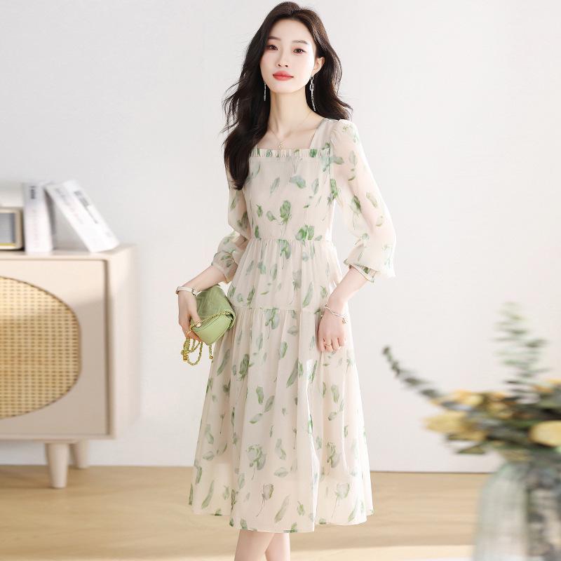 Elegant French Floral Print Puff Sleeve Dress: Spring & Autumn Waist-Cinching Long Skirt