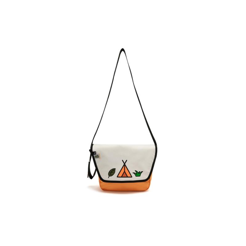 

New Balance Fabric Shoulder Bag, Crossbody Bag Regular Unisex White & Orange New Balance GCA89133-MY