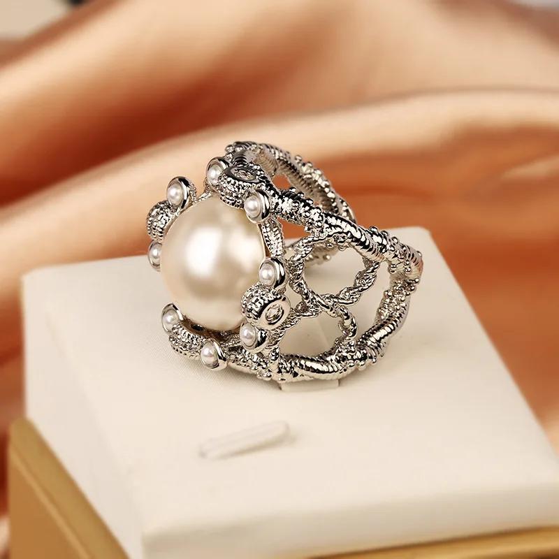 

Fashion Vintage Inlaid White Pearl Open Ring for Ladies Sterling Silver Ring Wedding Engagement Hollowed Out Rings resizable