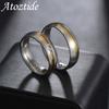 Atoztide Gepersonaliseerde Graveer Naam Ring Slash Goudkleur Olie Zircon Roestvrij Staal voor Vrouwen Mannen Koppel Bruiloft Sieraden Cadeau