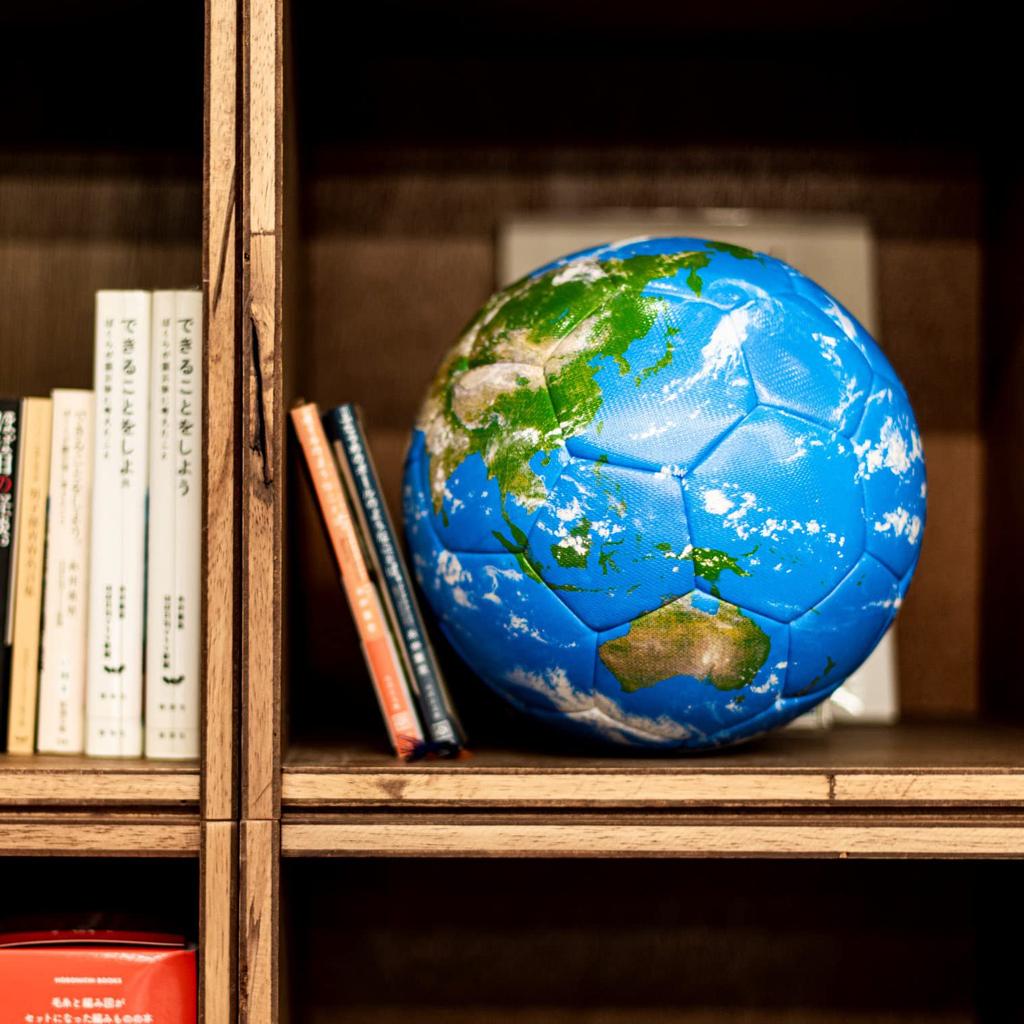 Hobonichi Earth Ball, Size 5, Approximately 22 Cm