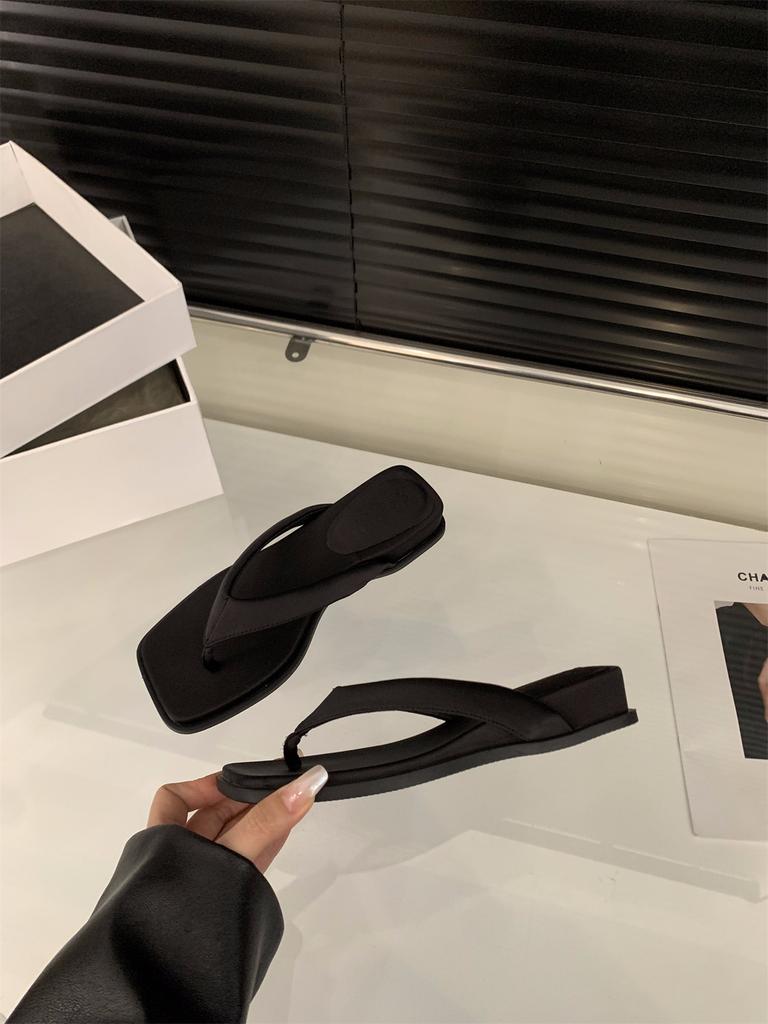 Wedge heel silver pinch flip-flops shoes women's shoes casual outer wear 2025 new summer skirt sandals