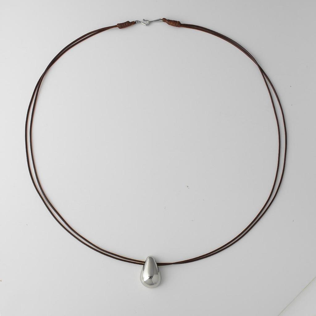 Elegant Unisex Waterdrop Pendant: Simple, Lustrous Bean Design, Perfect for Long Sweater Chains