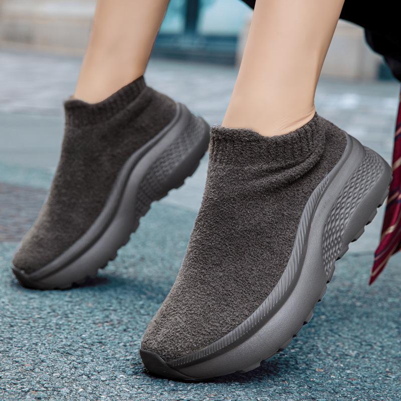 Autumn and winter new fly-woven socks shoes mesh shoes sports couple shoes thick-soled woolen casual shoes