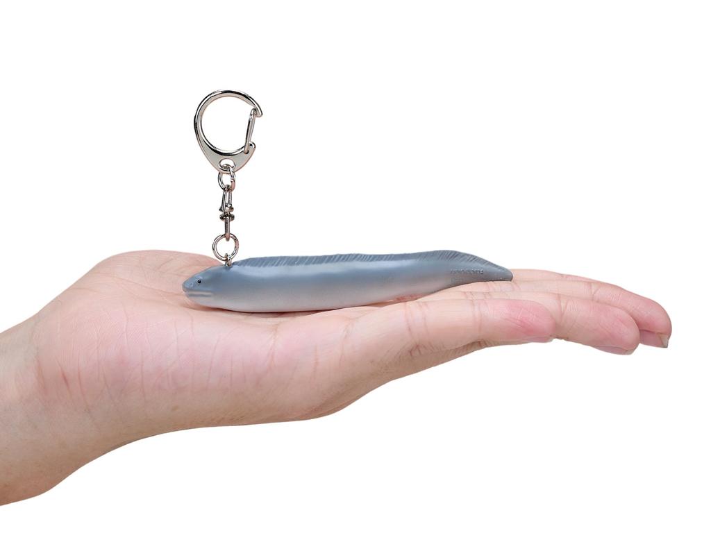 Mojo Animal Figure Keychain Conger Eel 387608