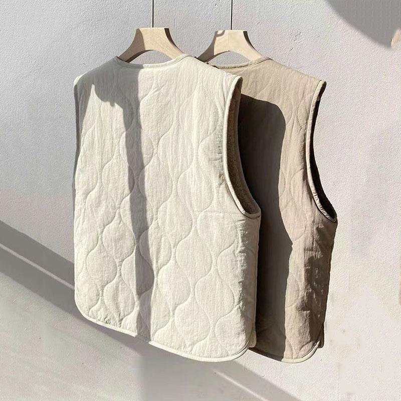 Fashion Cotton Vest Women Lamb Wool Warm Coat Winter New Large Pocket Loose Sleeveless Waistcoat Vest Female Casual Ladies Tops