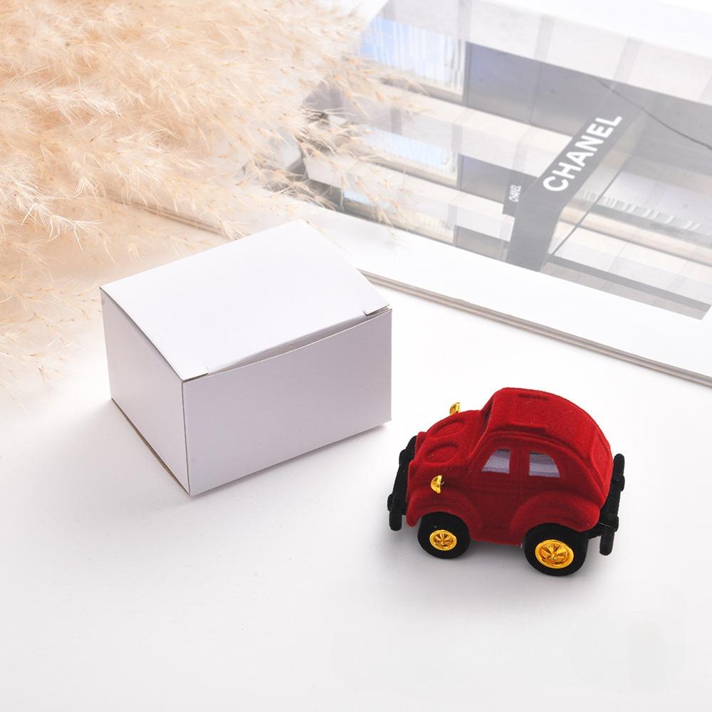 Cute Beetle-Shaped Flocking Box, Proposal Ring Box + Jewelry Storage Box Two-In-One, High-Grade Flannel Non-Slip Portable Design
