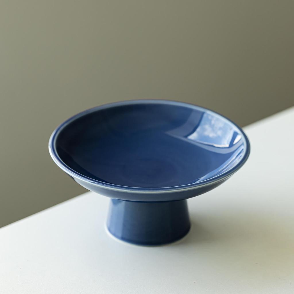 Elegant Ceramic Fruit & Dessert Plate with High Base – Luxurious Tableware for Cold Dishes