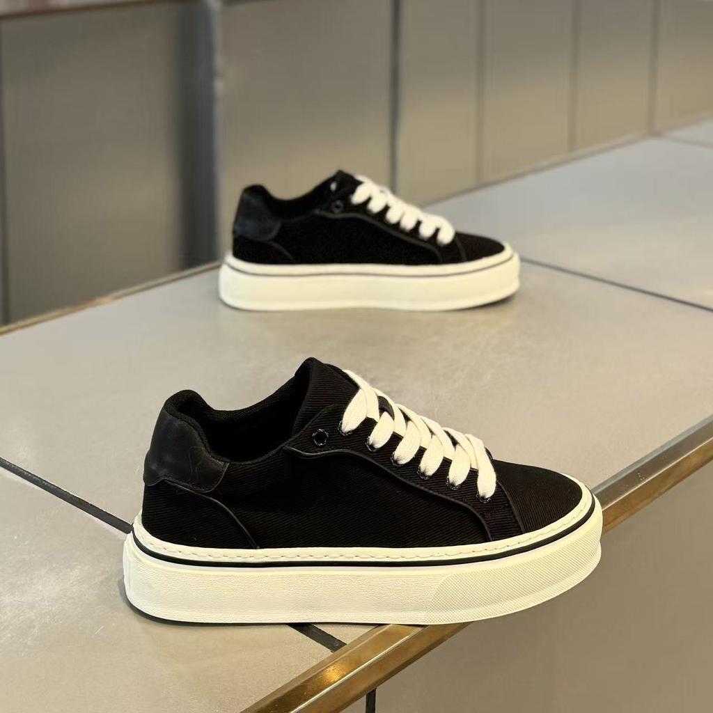 New Men's Classic Four Seasons Fashion Low Top Skateboarding Shoes Comfortable Soft Sole Sneakers