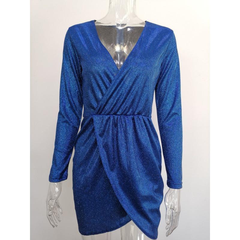 Dámské minišaty s dlouhým rukávem a výstřihem do V z korálků