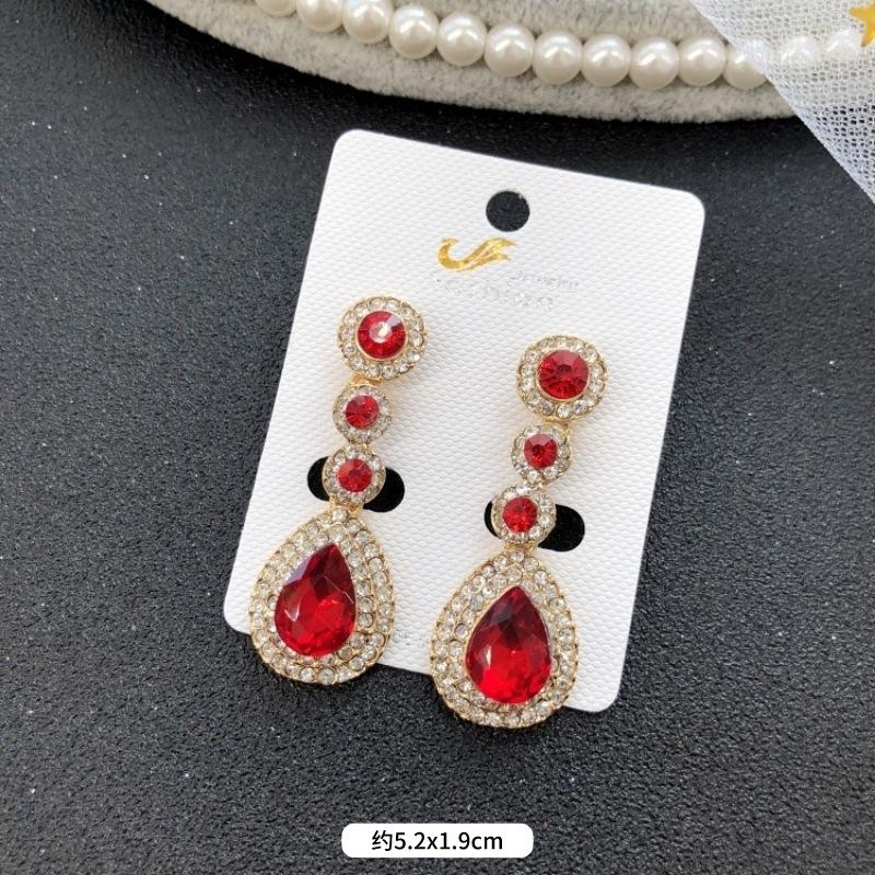 Retro temperament celebrytki kryształowe kolczyki sztyfty z diamentami, damskie luksusowe super błyszczące kolczyki z frędzlami na przyjęcie, proste kolczyki z kamieniami szlachetnymi