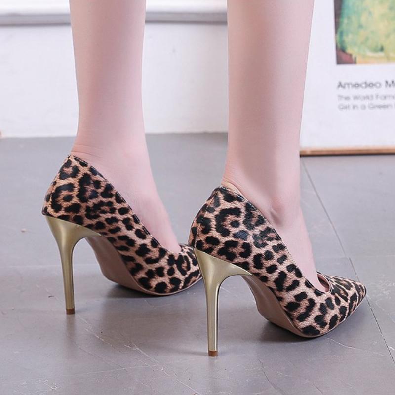 2025 New Women Pumps Sexy Leopard High Heels Fashion Pointed Toe Elegant Women Shoes High Quality Wedding Dress Shoes for Women