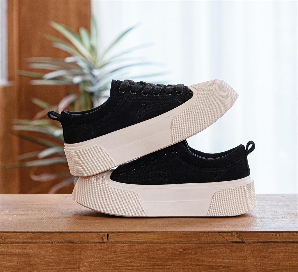 oard shoes 2026 new thick soled frosted leather lace up versatile shoes  sports shoes  casual shoes for women