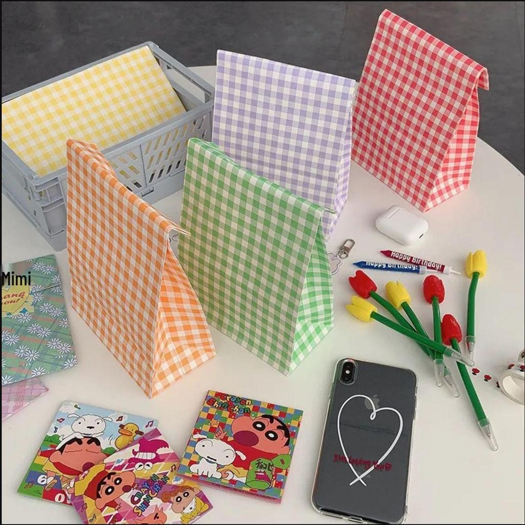 Colorful Plaid Kraft Paper Bag for Gifts and Storage