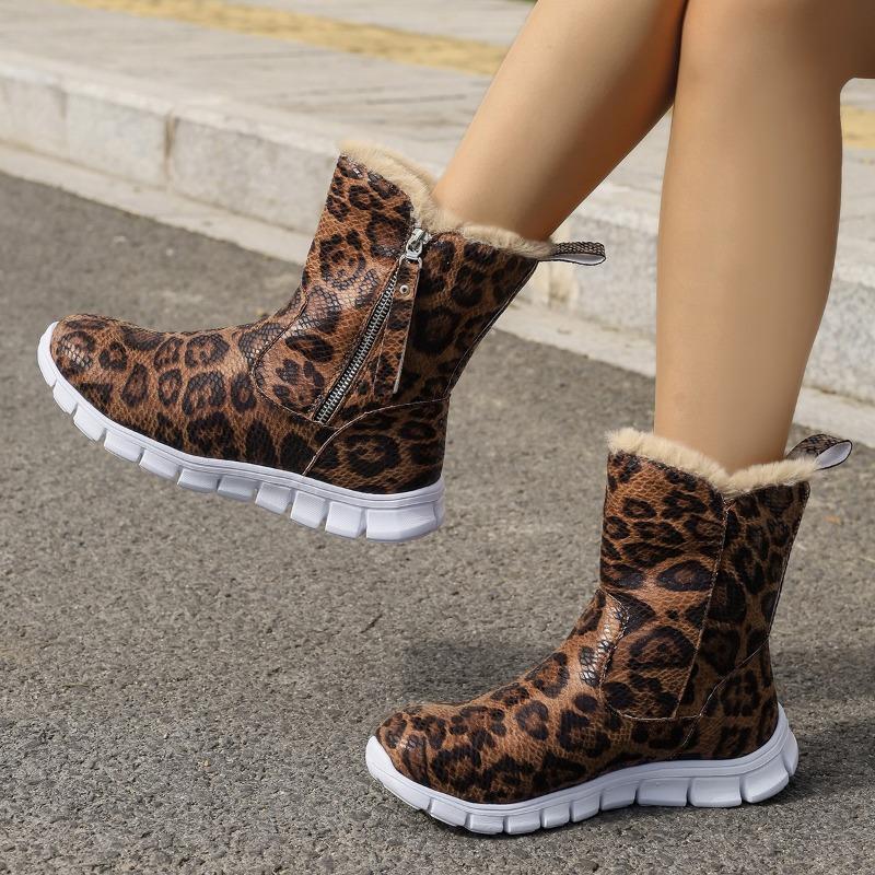 Fashion Winter New Flat Shoes Women's Fashion Round Head Side Zipper Snake Soft Sole Anti-slip Wear-resistant Short Boots