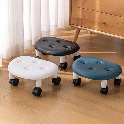 Mobilier pentru salon – Taburete și scaune pufoase